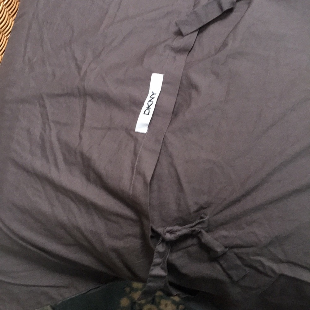 DKNY SET OF 2 European Sham. Gray 26x26” sq, gathered ruched. Tie backs in back. - Picture 2 of 5